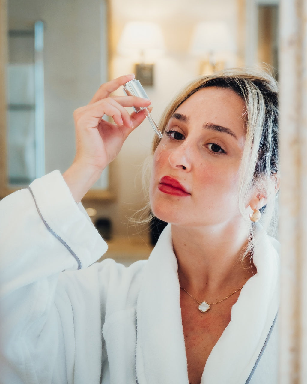 Luna Microcare Luminance paakių serumas kaip naudoti