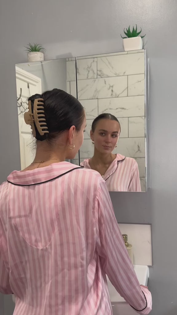 Luna Microcare 2 žingsnių gilaus drėkinimo lakštinė kaukė su serumu ROSSA. Vaizdo įrašas 4